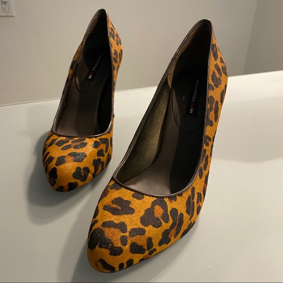 BANANA REPUBLIC X MADMEN Genuine Calf Fur Heels - Picture 4 of 7